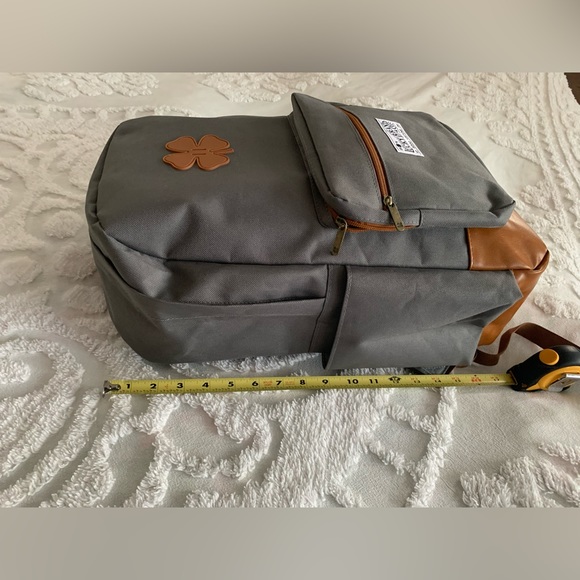 NWT 🍀 Lucky Brand: Gray Canvas, Brown Faux Leather, 18x12x5.5 inches, Zips Logo - Picture 10 of 12